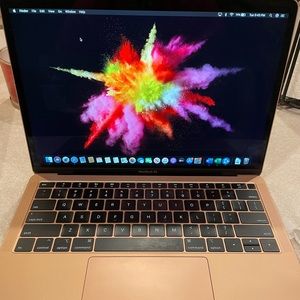 COPY - 13”3 Macbook Air Rosegold 8GB and Magic mouse 2 included!!!